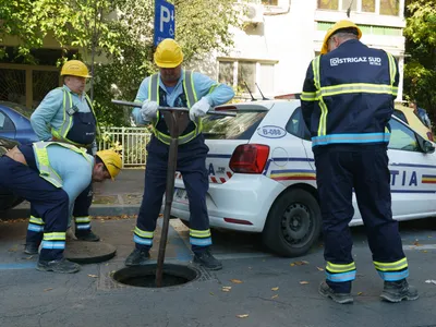 Operatori Distrigaz după explozie - FOTO Inquam Photos / Tudor Pană