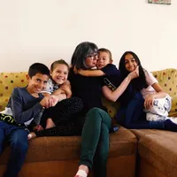 VIDEO O familie a luat în plasament patru copii / turnulsfatului.ro