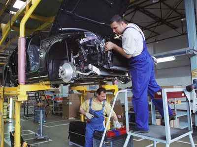 BMW asamblat în fabrica Avtotor din Rusia - Foto: Profimedia Images (Imagine cu rol ilustrativ)