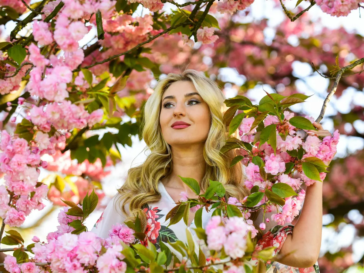 Femeie primăvara - Foto: Freepik (Imagine cu rol ilustrativ)