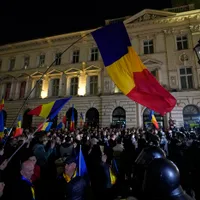 Trei dintre protestatarii implicați în violențele de la BEC au fost reținuți de procurori - Foto: Profimedia Images