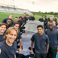 Ce mașini și-au luat galacticii de la Real Madrid? 9 „monștri” M Hybrid și 14 electrice - Foto: BMW