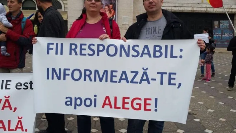 Membrii Coaliției Stop 5G România militează împotriva vaccinării obligatorii. Foto Alianța Părinților