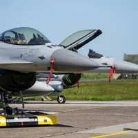 Rusia ar fi ucis un pilot NATO de F-16 din Danemarca la un centru de antrenament din Ucraina - Foto: Profimedia Images (imagine cu caracter ilustrativ)