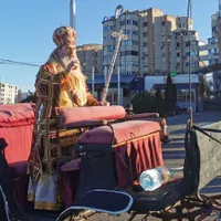 Teodosie a blocat traficul în Constanța, cu procesiunea sa în caleașcă. Sursa imagine: focuspress.ro