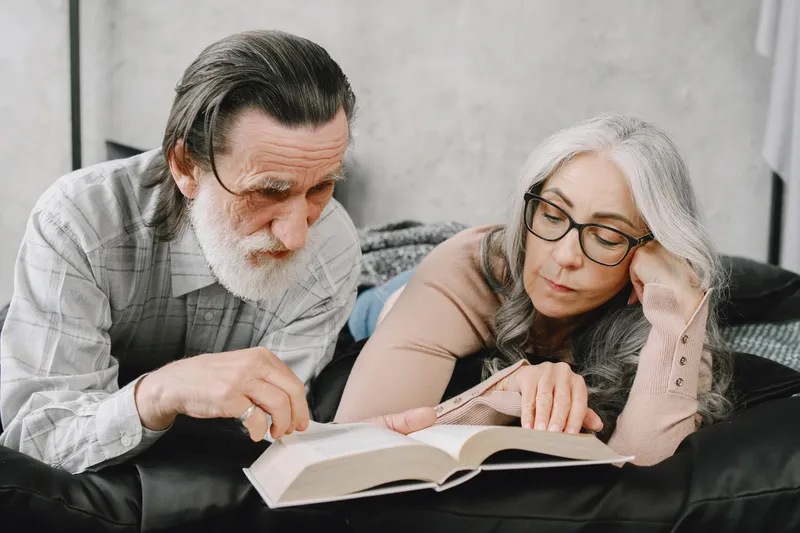 Pensionari la pensie - Foto: magnific