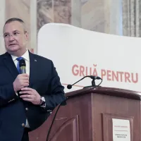 Nicolae Ciucă, despre Ordonanţa Traseismului: Şi eu sunt supărat. Nu trebuie să încurajăm traseismul - Foto: INQUAM PHOTOS / Malina Norocea