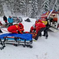 O femeie din Hunedoara, găsită moartă într-un morman de zăpadă într-o zonă greu accesibilă - FOTO: Profimedia