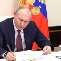 Preşedintele rus Vladimir Putin a aprobat reluarea zborurilor charter spre Egipt. / Foto: digi24.ro