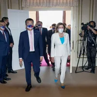 Nancy Pelosi: „Venim ca prieteni în Taiwan, venim în pace în regiune”. China amenință cu războiul/FOTO: Profimedia