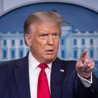 S-ar putea ca Trump să nu mai poată participa la alegerile prezidențiale din 2024/FOTO: eu.desertsun.com