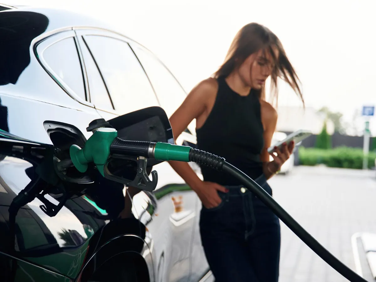 Merită să pui benzină și motorină în Bulgaria dacă mergi în vacanță în Grecia? Ce prețuri sunt față de România