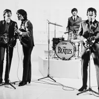 O chitară a lui John Lennon, scoasă la licitație - Foto: Profimedia Images - cu rol ilustrativ