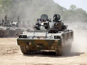 România cumpără 246 de blindate pentru infanterie de 3.000.000.000 de euro. Pot distruge și un tanc - FOTO: Republic of Korea Armed Forces
