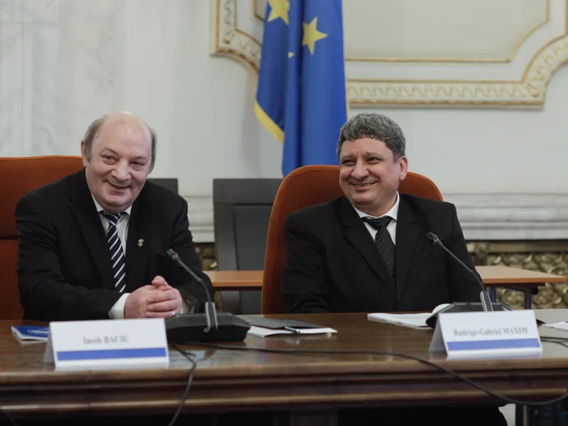 Iacob Baciu (stânga), șef de sindicat - Foto: INQUAM PHOTOS /  Călin George