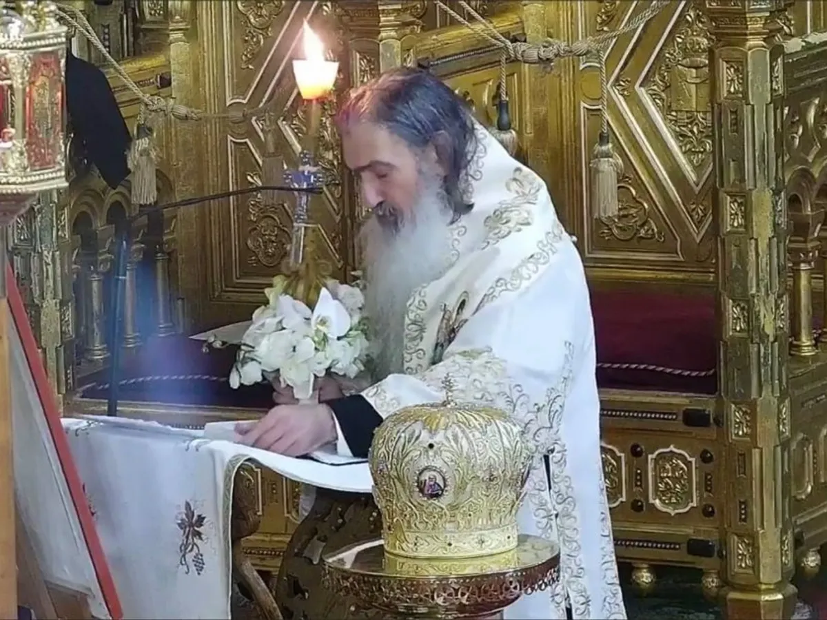 Fake news grosolan marca ÎPS Teodosie: Vaccinaţi pot îmbolnăvi mai mult decât nevaccinaţii/FOTO: basilica.ro