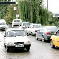 Cum să scapi doar cu amendă, fără trei luni permis suspendat, după trecut pe roşu peste linia ferată/FOTO: ziaruldeiasi.ro