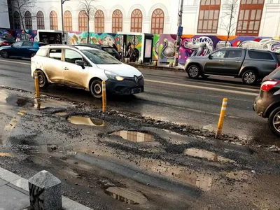 Străzile și drumurile din România arată ca după bombardament - Foto: Facebook / Primăria Capitalei