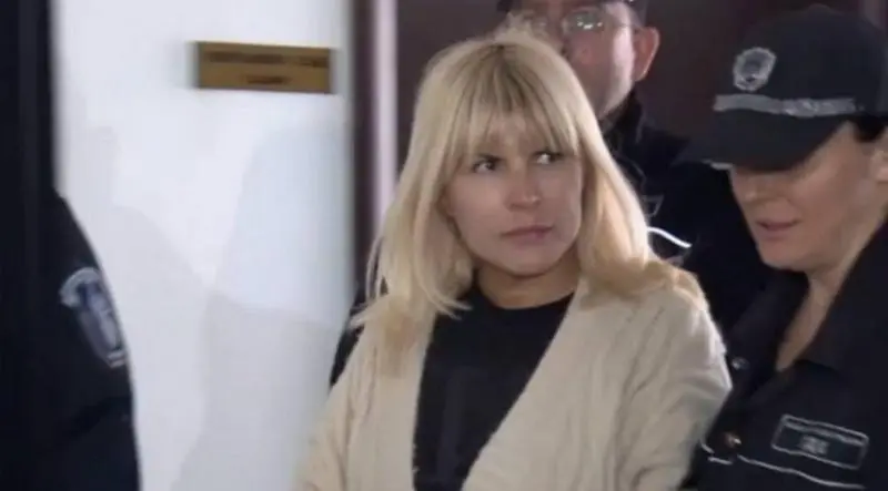 Elena Udrea află luni dacă va fi eliberată: „Sunt 46 de zile de când sunt arestată ilegal”/FOTO:  captură ecran, antena3.ro