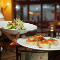 Cât a ajuns să coste o masă în oraș? Prânzul la restaurant a devenit un lux pentru români Foto: Pexels (fotografie cu caracter ilustrativ)