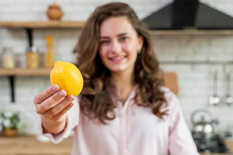 Care este diferența dintre lime și lămâie? Care are mai multe vitamine și cu care să gătești - Foto: Freepik (Imagine cu rol ilustrativ)