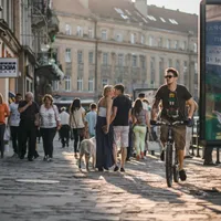 Salariu de 3.000 € pentru un job pe bicicletă Foto: Freepik.com - rol ilustrativ