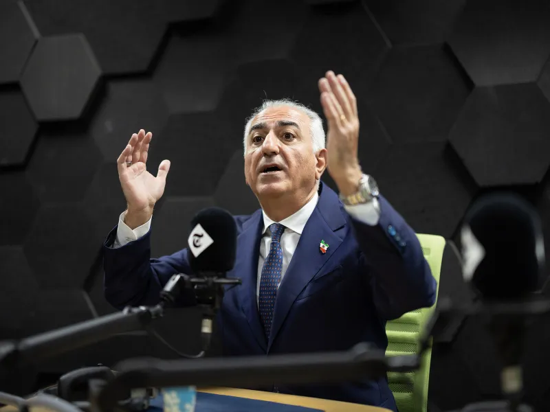 Reza Pahlavi, moștenirul Coroanei Iranului - Foto: Profimedia Images (imagine cu rol ilustrativ)