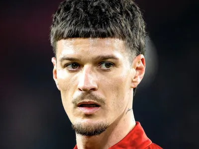 Interzis! Decizia luată de PSV în cazul jucătorului care a înjurat către Dennis Man pe teren