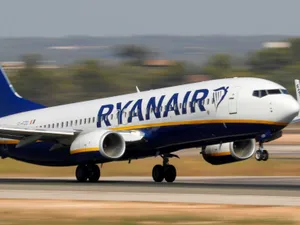 Care sunt cele 15 rute cu plecare din România la care renunță Ryanair - Foto: airlinetravel.ro