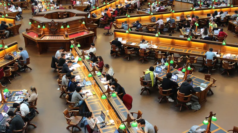 Studenții români ar putea fi interziși la studiu în Marea Britanie - Foto: Pexels