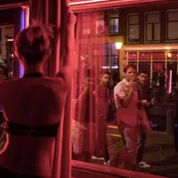 Prostituatelele din Olanda pot să primească din nou clienți. / Foto: happymag.tv