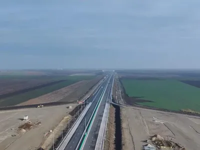 Mâine se deschid 32 de km de autostradă. Pe unde vor putea circula șoferii cu 130 km/h? Foto: Facebook/ Minsiterul Transporturilor captură video