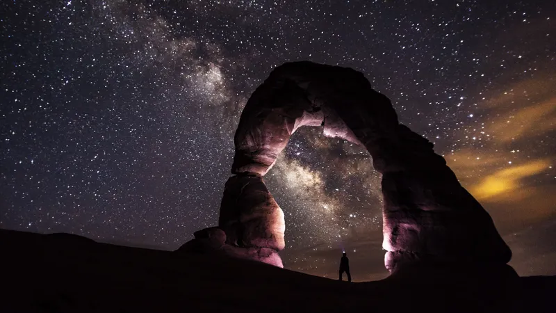 VIDEO Galaxia Calea Lactee va fi înghițită de Andromeda/foto: pexels
