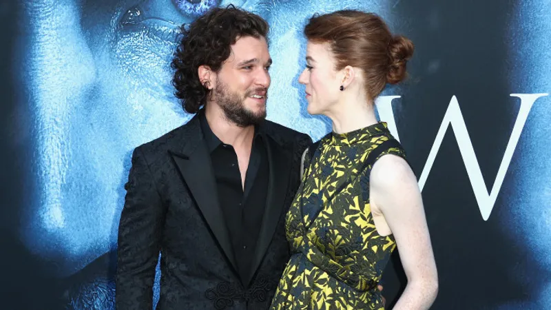 Kit Harington şi Leslie Rose/FOTO: Getty