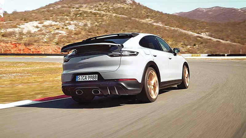 Porsche Cayenne Turbo GT