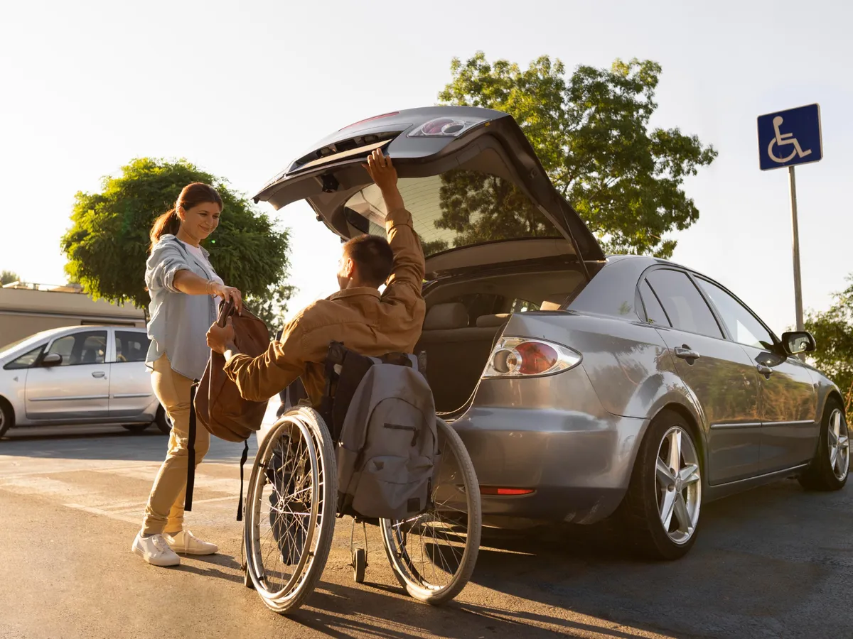 Cum pot beneficia persoanele cu handicap de rovinietă gratuită? Ce acte sunt necesare și unde le depui?
