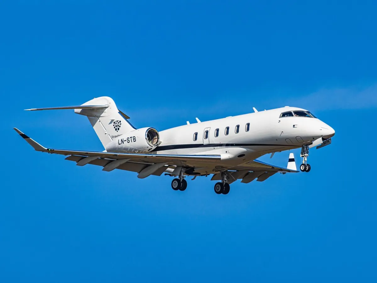 Avion spion al SUA de la baza Mihail Kogălniceanu, misiune rară în Marea Neagră. Ce caută în apropierea Rusiei