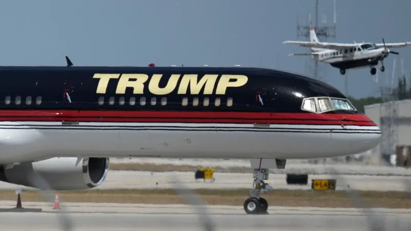Se aşteaptă ca Trump să zboare la New York astăzi, în jurul orei prânzului - ora Coastei de Est - Foto: Profimedia Images