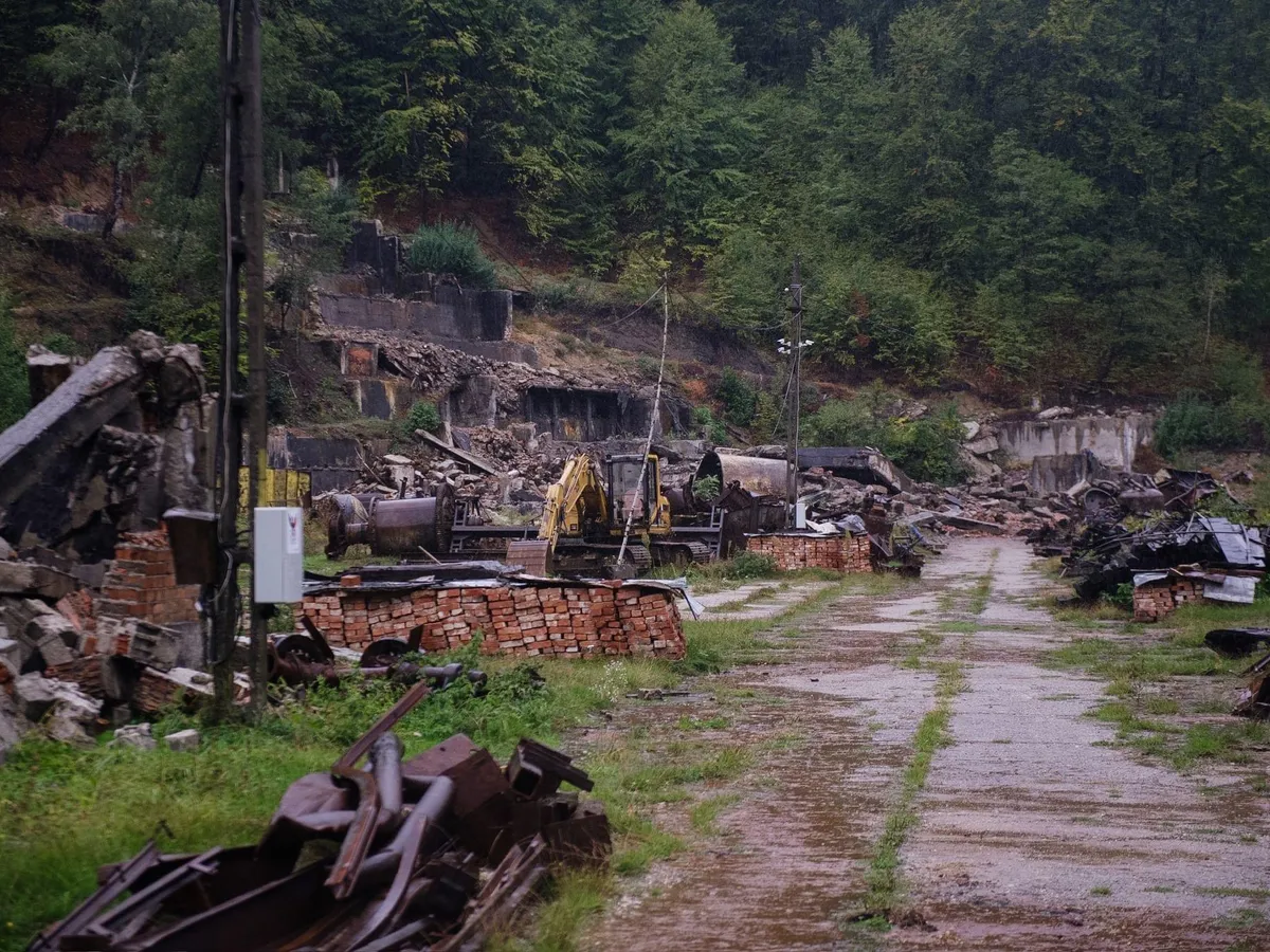 Miliarde de euro zac abandonate în subsolul României. Vor fi investite 200 milioane de euro Foto: biz(fotoografie cu caracter ilustrativ)