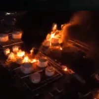 Arde Crimeea, după un atac ucrainean asupra terminalului petrolier Feodosia. Evacuări în masă - Foto: X/ @JarekKuczko - Captură foto