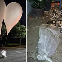 Coreea de Nord, ca la grădiniță. Aruncă sute de baloane cu gunoi și excremente în Coreea de Sud - Foto: News.ro