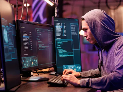 Hacker - Foto: Magnific (rol ilustrativ)