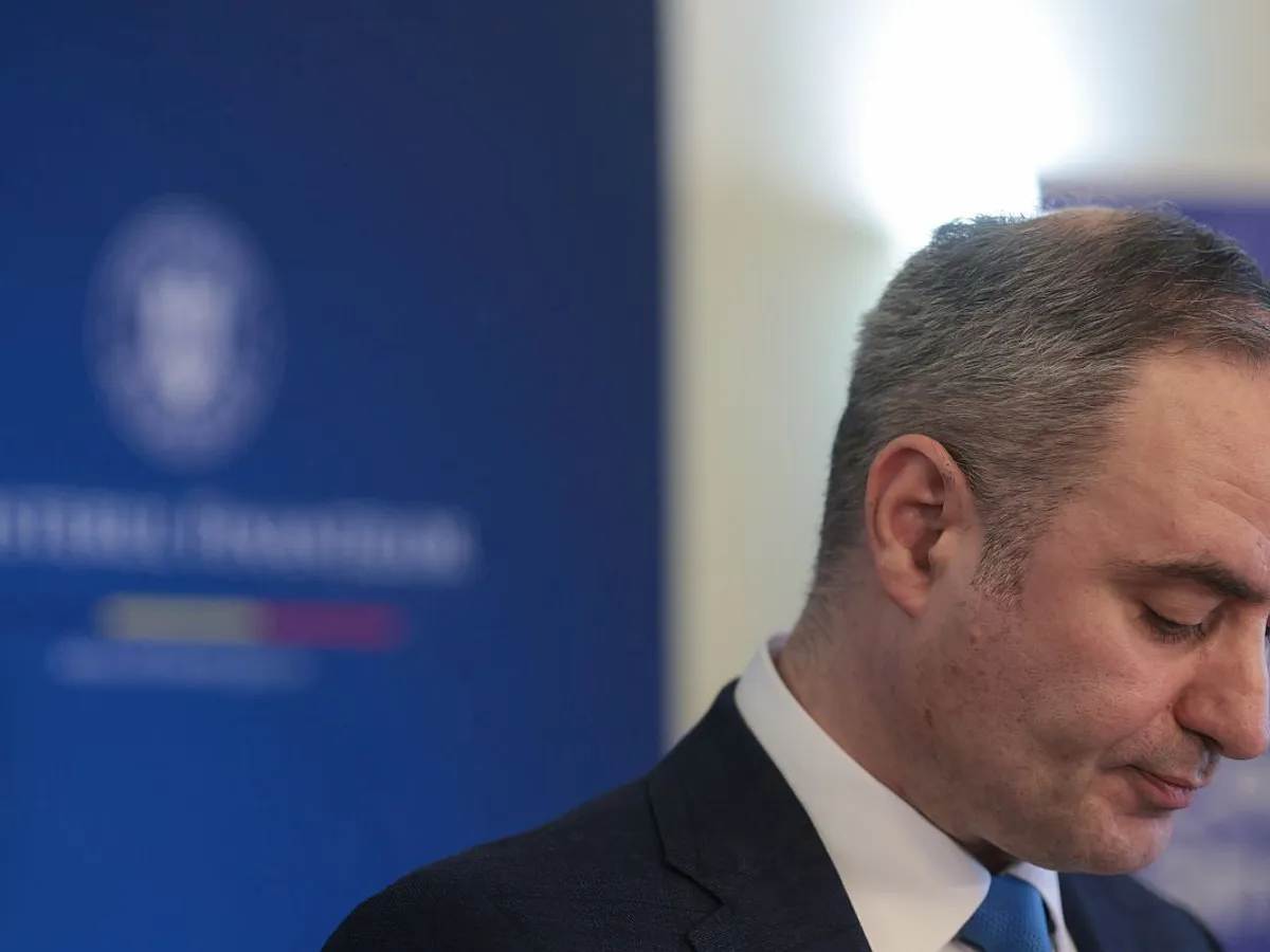 Ministrul de Finanțe, Alexandru Nazare, implicat într-un accident rutier cu doi răniți ușor