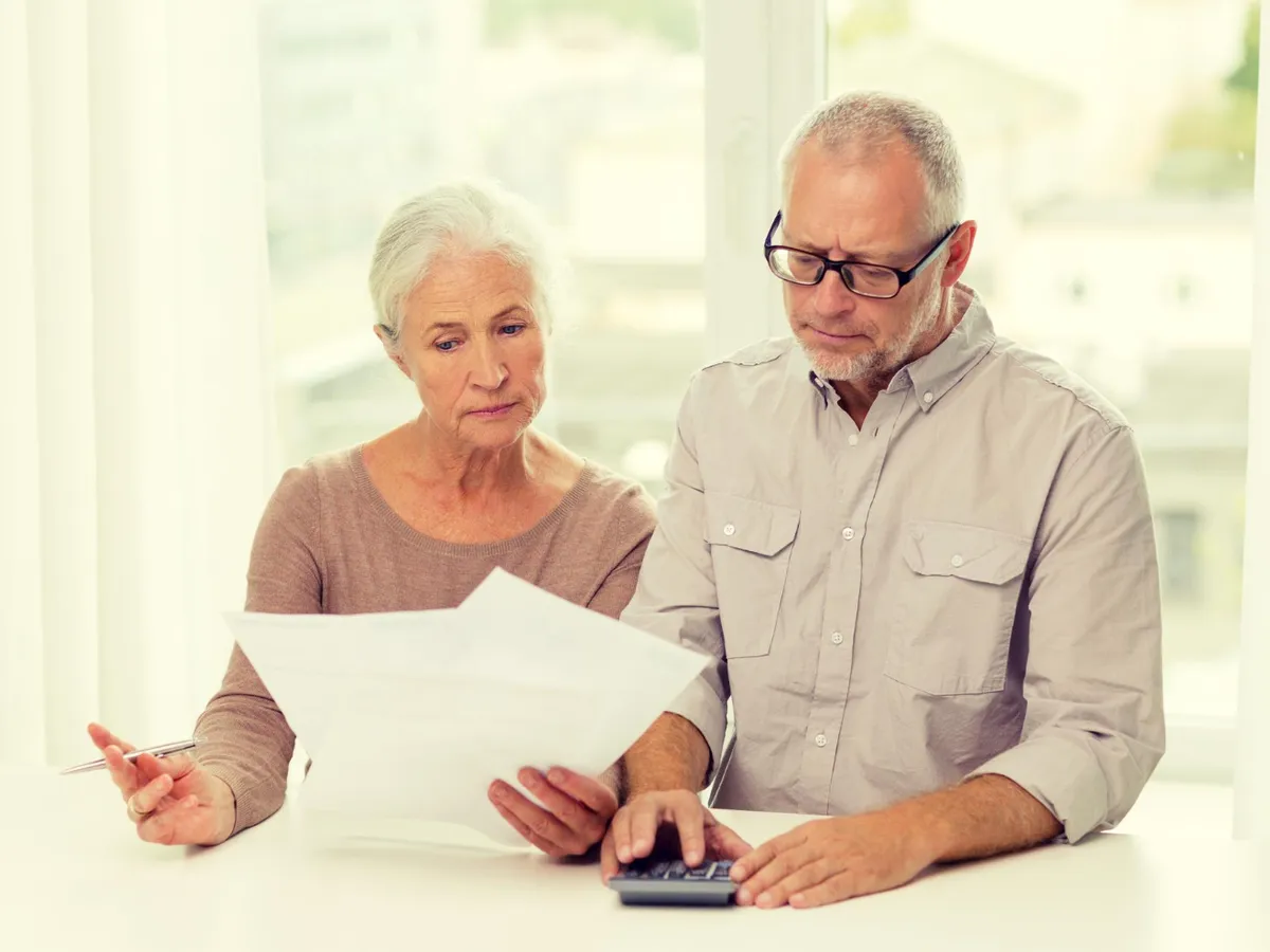 Avocatul poporului avertizează Casa de Pensii că încalcă legea. Ce documente trebuie să trimită pensionarilor?