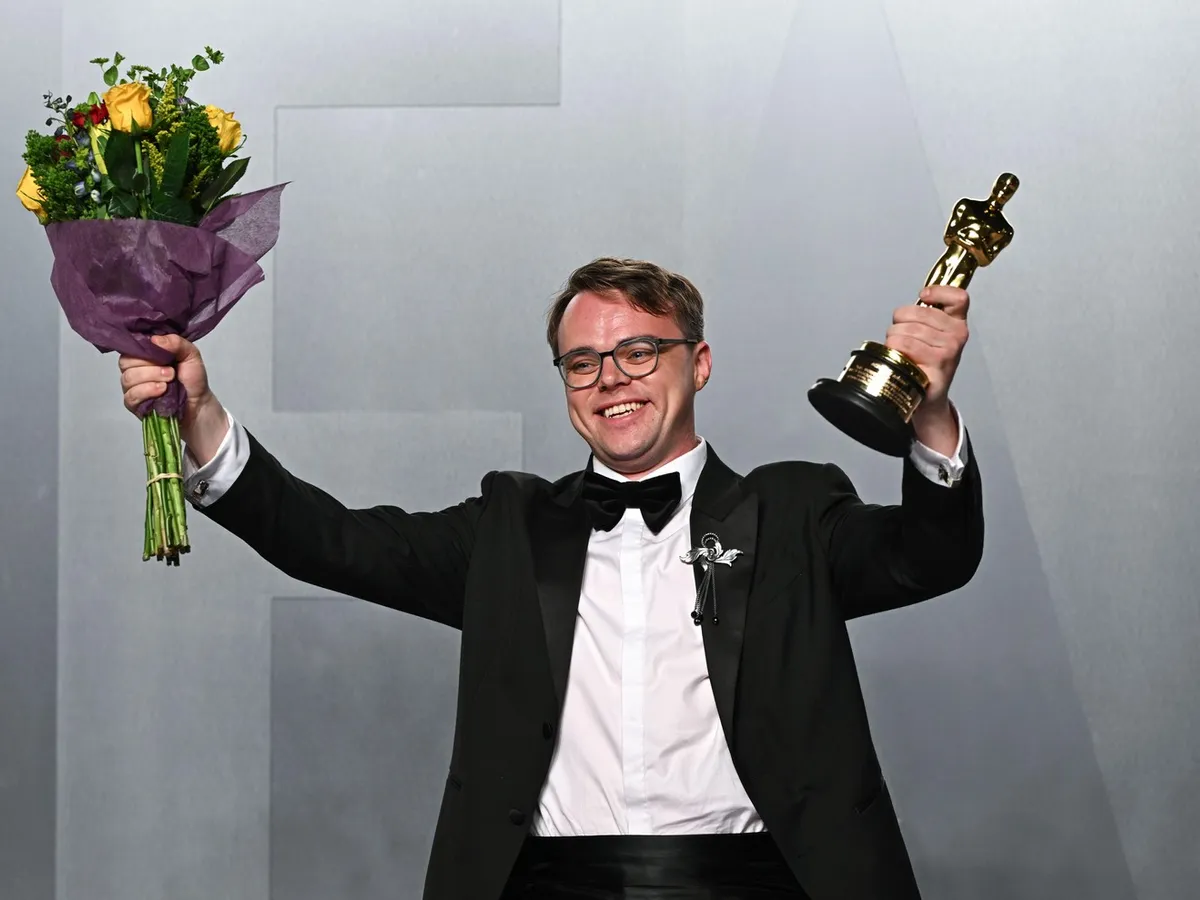 Oscar pierdut. Regizorul Talankin nu a putut duce statueta la bagaje de mână. Premiul a dispărut la cală