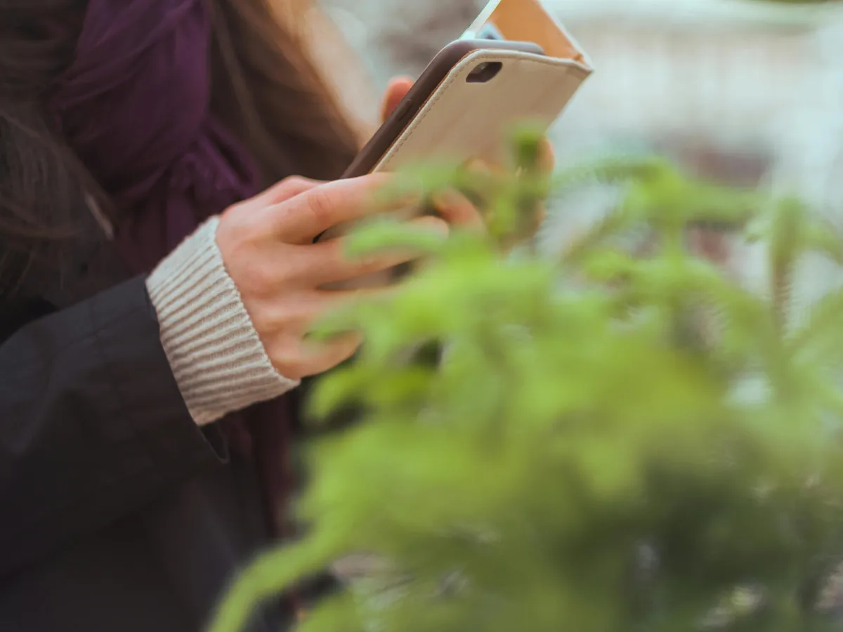 Ți-a fost spart telefonul? Aceste coduri secrete dezvăluie dacă ești în pericol. Poți verifica fiecare model