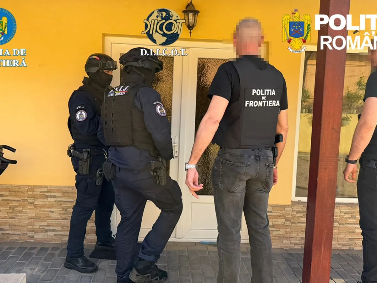 Percheziții - Foto: Poliția Română- DIICOT-Poliția de Frontieră