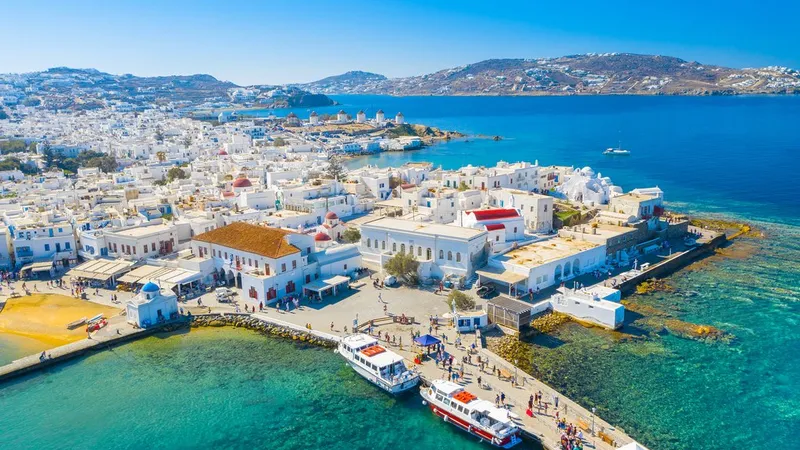 Grecia muzica pe insula Mykonos în cadrul unor noi restricţii împotriva coronavirus /kimkim