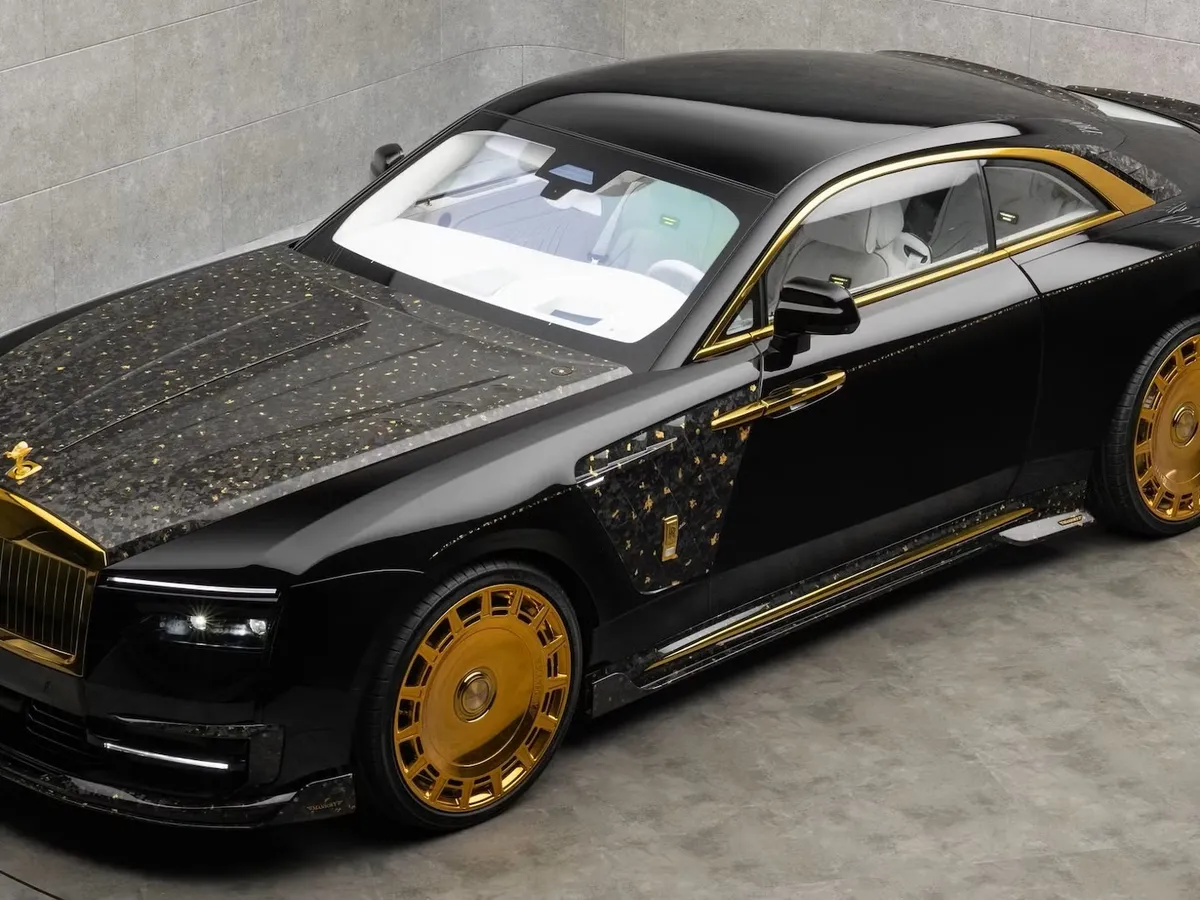 Cum arată Rolls-Royce-ul 100% electric cu jante din aur masiv. Costă circa 1.500.000 € - Foto: Mansory