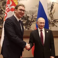 Aleksandar Vucic și aliatul său, Putin